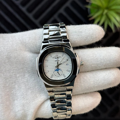 Patek Philippe – Nautilus - Moon Phases - White